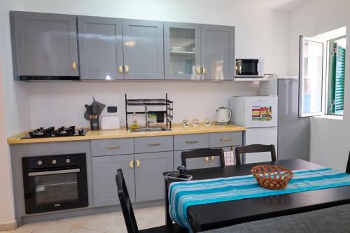 Central Santa Maria - Late Check-in available - 4min walk beach