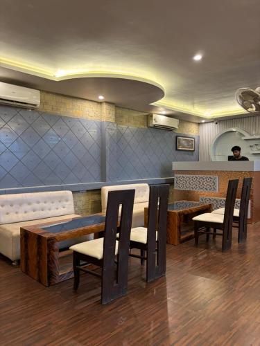 Kuchyň nebo kuchyňský kout v ubytování Sara Residency