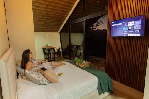 Μια τηλεόραση ή/και κέντρο ψυχαγωγίας στο Elevant Sanctuary