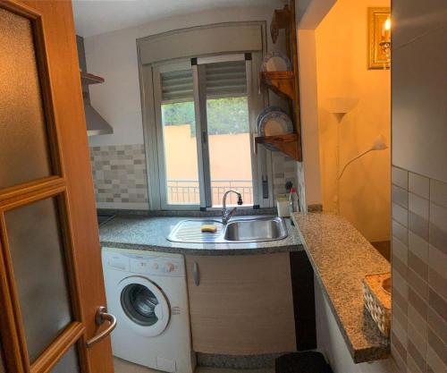Torremolinos Retreat Parking available