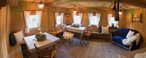 Χώρος καθιστικού στο Bergchalet Heidialm