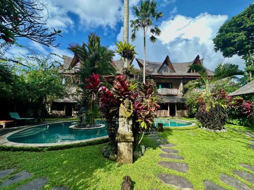 Κήπος έξω από το Bali Bohemia Huts