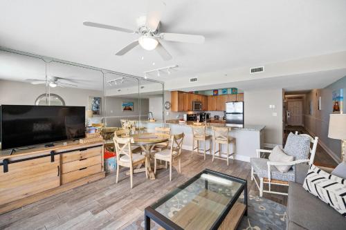 Pelican Beach Resort by Colasan photo 174