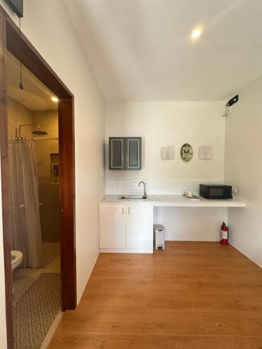 Η κουζίνα ή μικρή κουζίνα στο La Casa de Cueto Guesthouse