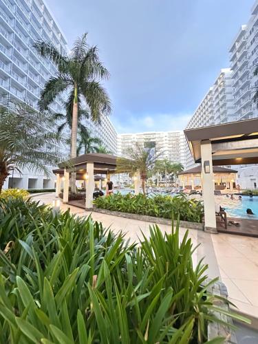 Shell Residences MOA Paul's Place