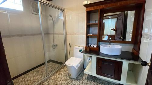 Koupelna v ubytování RainForest Guest Lodge