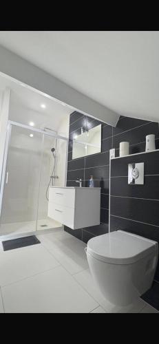 Ένα μπάνιο στο Duplex moderne et spacieux 6 couchages