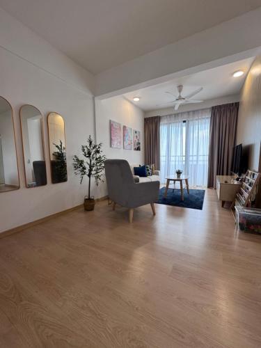 Billede fra billedgalleriet på SEAVIEW - BEACHFRONT - 2BR Apartment - Corner Unit- Mutiara Melaka Beach Resort Pantai Puteri i Melaka