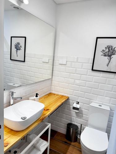 Cascais Parkview Apartment near the Sea - 4 beds