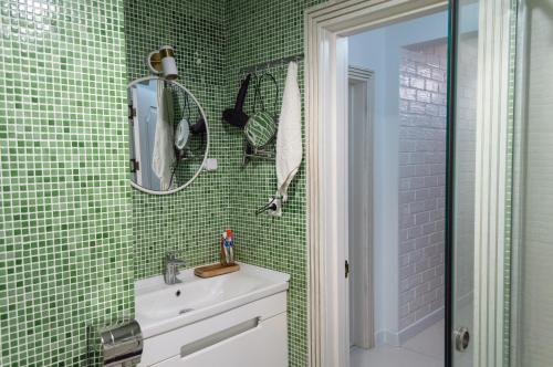 Koupelna v ubytování Двухместная комната общая ванная, Double Room Shared Bathroom