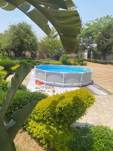 Piscina a Mawi Homes o a prop