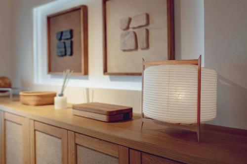 ACOE FUYU HATSUDAI I Re-design 2BR Modish Home in Shinjuku