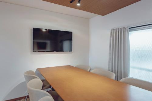 ACOE FUYU HATSUDAI I Re-design 2BR Modish Home in Shinjuku