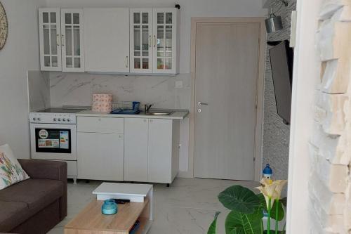 Apartment - Sleeps 2 - Parking - Balcony