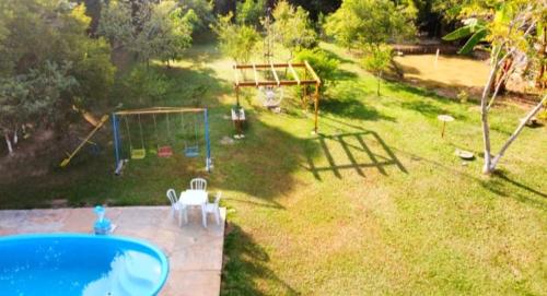 Πισίνα στο ή κοντά στο Sítio Recanto das Estrelas