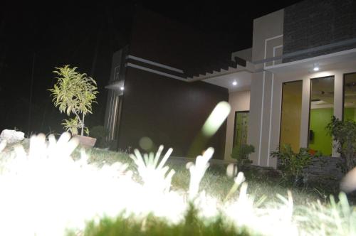 Un jardín fuera de James Homestay