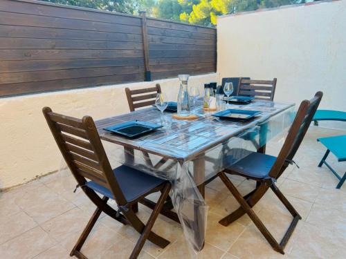 Φωτογραφία από το άλμπουμ του Cozy & elegant, proche de Martigues σε Saint-Mitre-les-Remparts