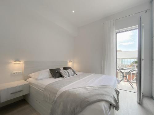 Paladin Studio Apartments