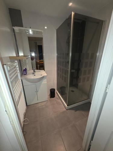 Jolie appartement T2 avec mer à proximité