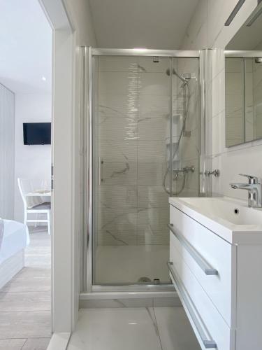Paladin Studio Apartments
