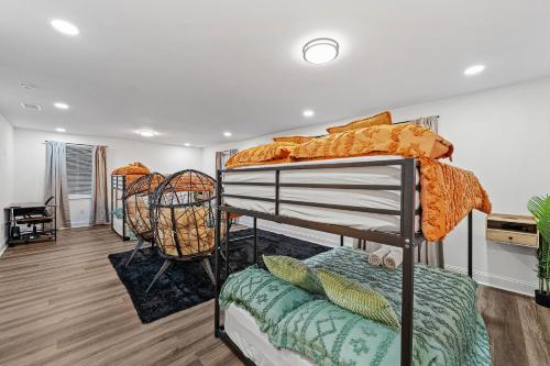 Ένα ή περισσότερα κρεβάτια σε δωμάτιο στο Game Day Ready! 2 King Beds Near UGA & DT