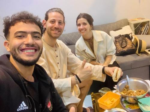 Επισκέπτες που μένουν στο HoTEL NADA