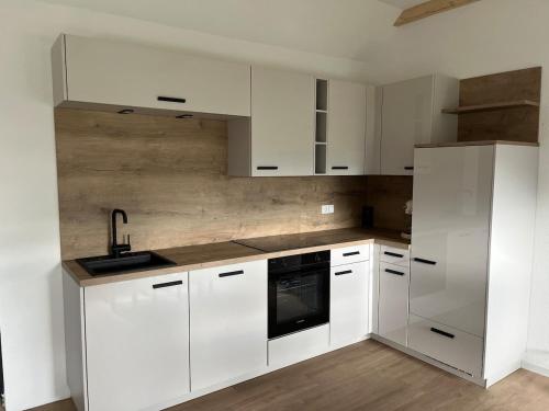 Kuchyň nebo kuchyňský kout v ubytování Appartement StPeter, 5 min met de auto van de skipistes