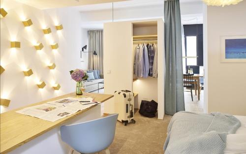 Ένα ή περισσότερα κρεβάτια σε δωμάτιο στο KönigsSCHLAF No8 - Grosse Loftwohnung in der City von Konstanz