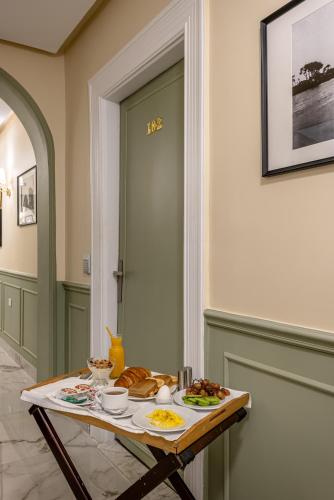 Jídlo v hotelu nebo okolí