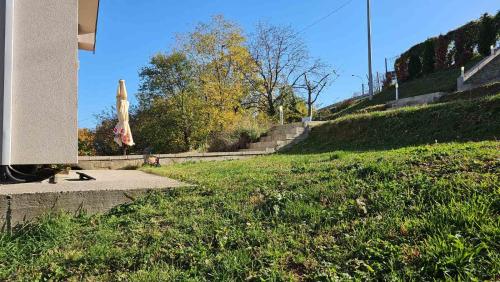 Κήπος έξω από το Vila POGLED