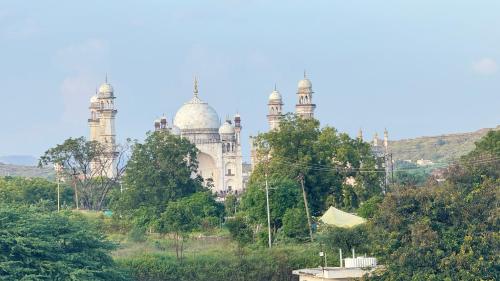 Loodusmaastik hotelli lähedal