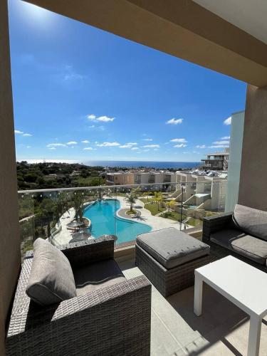 Golden Hour Apartment - Venus Gardens