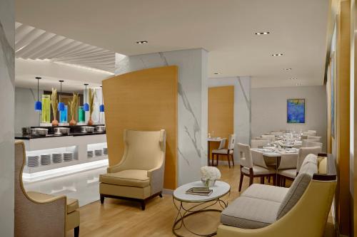 Posezení v ubytování Sheraton Makkah Jabal Al Kaaba Hotel