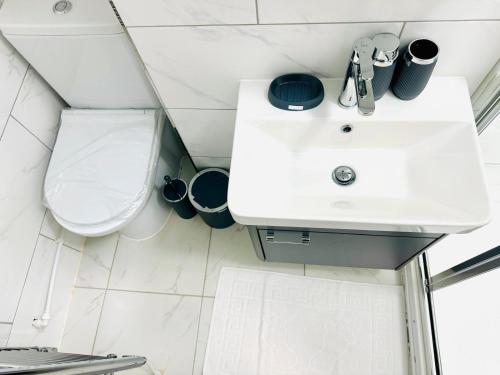 Avon Stone Apartmentsにあるバスルーム