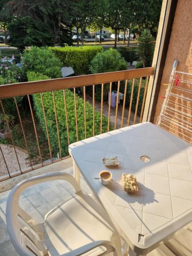 T2 familial climatisé mer à pied parking privé