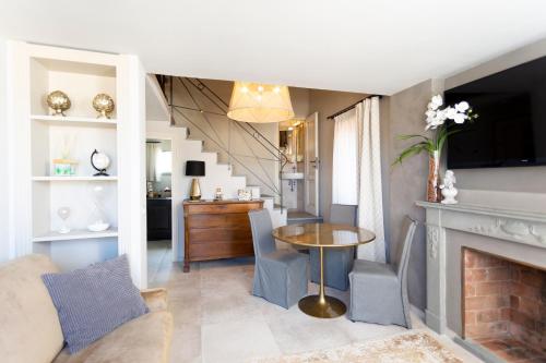 Il Camino Home Tower QK Costa 58 con Vista