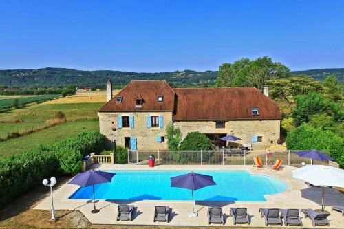 Gîte Loêtitia à la campagne 21 peoples , 9 rooms, pool