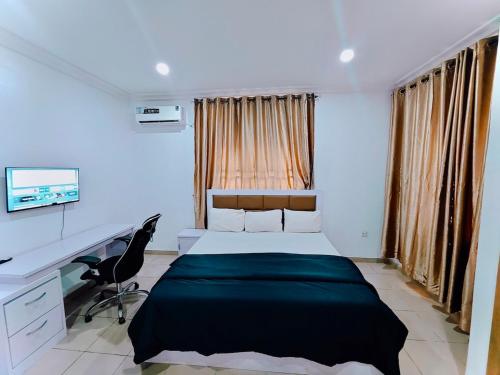 Postel nebo postele na pokoji v ubytování Furnished 3-Bedroom Apartment for Shortlet - Lekki