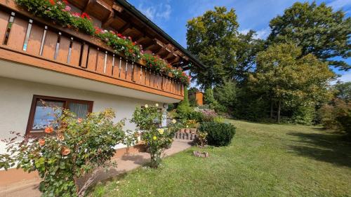 En have udenfor FeWo im Grünen