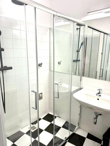 Comfy central apartment 93 Sqm