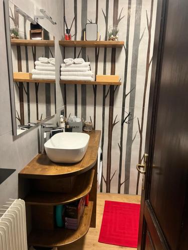 Ένα μπάνιο στο Melodia del bosco