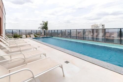 Πισίνα στο ή κοντά στο iFlat Metropolitan Barcelona MB1003B Jardim Goiás
