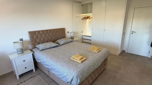 Sunny 3-Bedroom Apartment