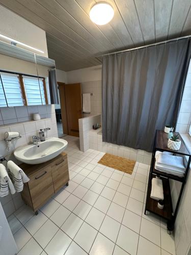 Koupelna v ubytování Ferienwohnung in Rheinfelden, Grenznähe und Blick auf die Schweiz