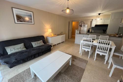 Posezení v ubytování Pleasant apartment for 6 people with parking space