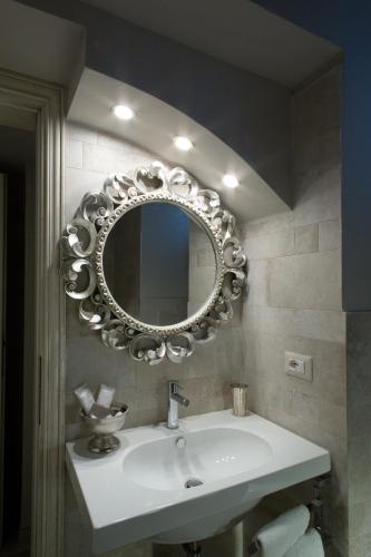 Affacci sulla via Home Tower QK Costa 58