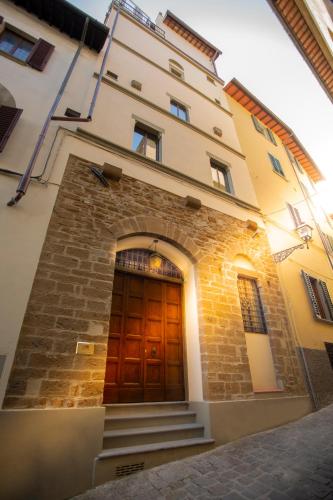 Lo Studiolo Home Tower QK Costa 58