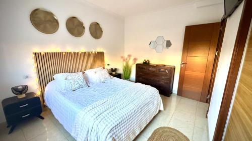 Paradise Oasis Palm Mar Suite by Deihu Experiences