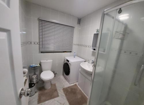 Koupelna v ubytování Cosy 1st Floor Flat North London
