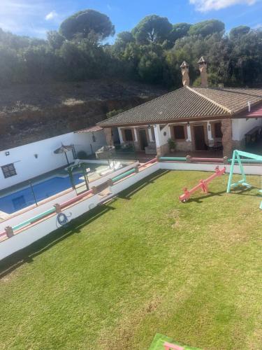 ESPECTACULAR Casa Rural NURIA máx 14 personas